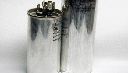 影響交流馬達電容器性能的原因有哪些？